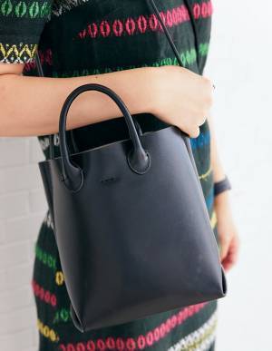 【柄アイテムでつくる夏の親子コーデ】チアフルカラーでハッピーに！