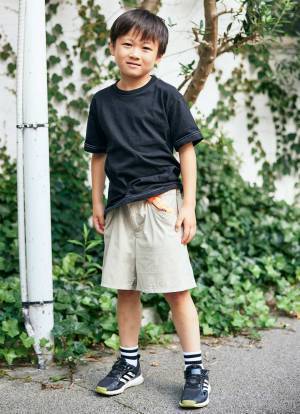 トレンドのツバ広ハットはこうかぶる！チアフルカラーをチョイスで今どきコーデ完成♡