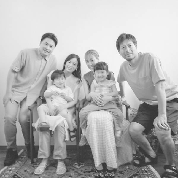 何気ない日常をフィルムカメラに。写真館＆動物園でファミリーフォト撮影