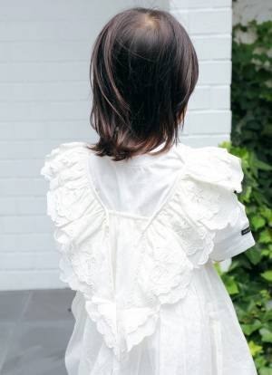 夏に持ちたいかごバッグ♡ビンテージMIXで甘くなりすぎない大人コーデ