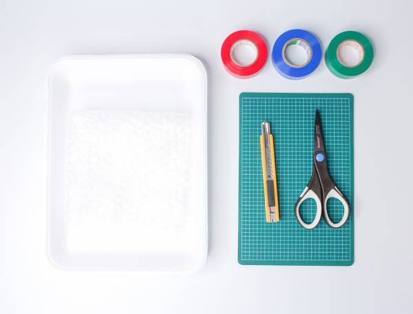 【簡単】水遊びにピッタリの手作りおもちゃ。ヨットや輪投げなど親子で作ろう♪