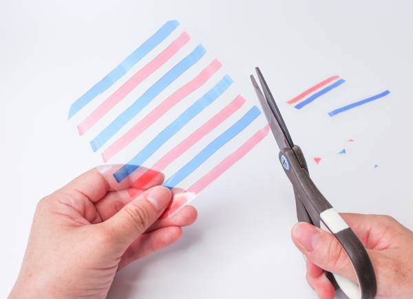 【簡単】水遊びにピッタリの手作りおもちゃ。ヨットや輪投げなど親子で作ろう♪