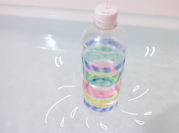 【簡単】水遊びにピッタリの手作りおもちゃ。ヨットや輪投げなど親子で作ろう♪