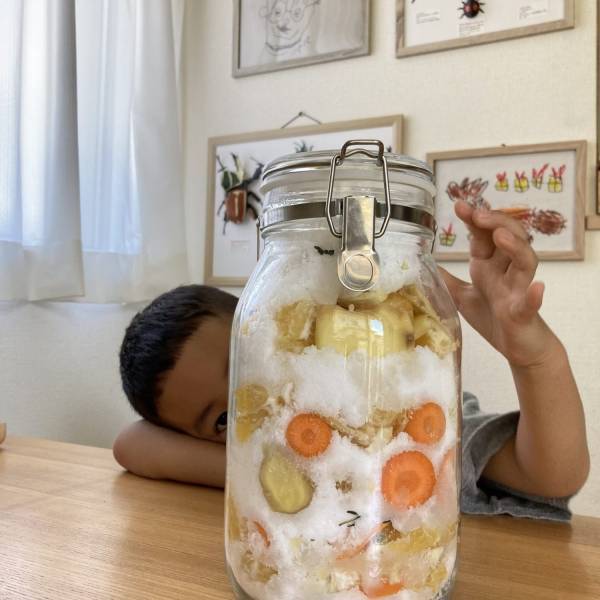 キッズ包丁を使って、夏休みは子供と一緒に酵素シロップ作り！！