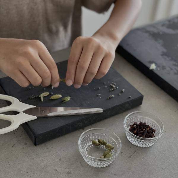 夏休みの自由研究アイディア！親子で手作りクラフトコーラ