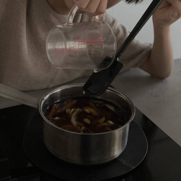 夏休みの自由研究アイディア！親子で手作りクラフトコーラ