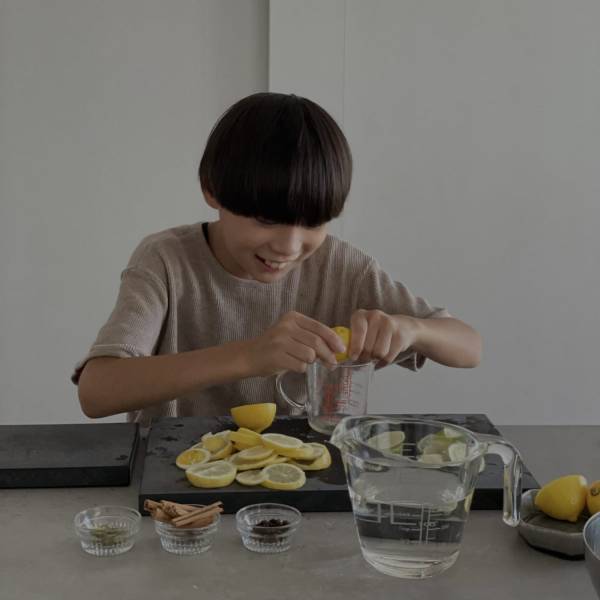 夏休みの自由研究アイディア！親子で手作りクラフトコーラ