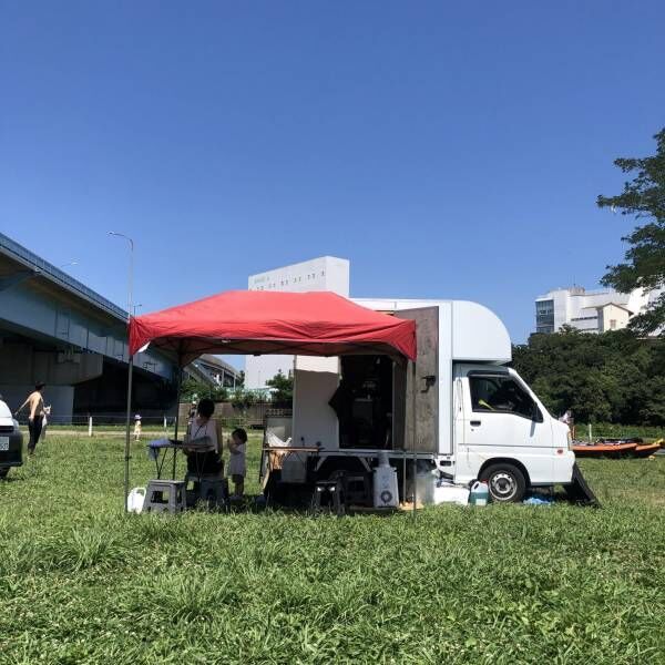 夏休みにピッタリ！駅から徒歩圏内。都内にある水遊びで賑わう公園をご紹介