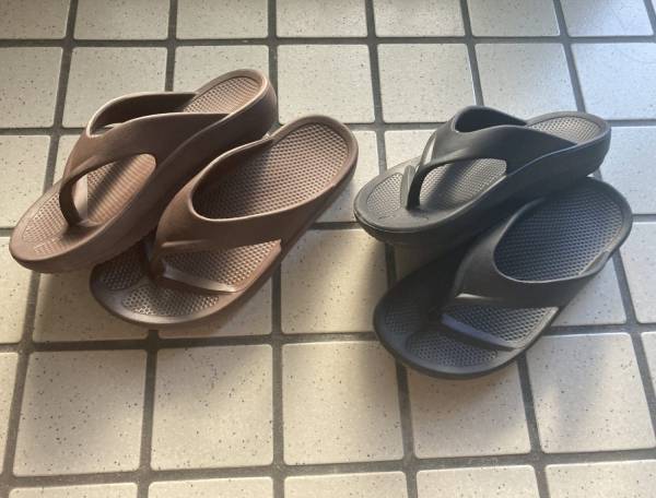 この夏DAISOでおすすめ！oofos激似のサンダル2色買い〜♡