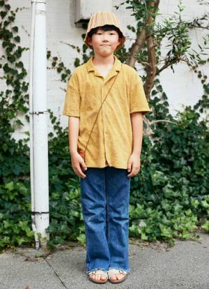 透かし編みハットはこうかぶる！ 親子で古着デニムをシェアしておしゃれ度爆上げ♪