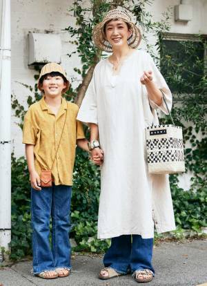 透かし編みハットはこうかぶる！ 親子で古着デニムをシェアしておしゃれ度爆上げ♪