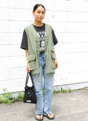 ミリタリーベストが断然今どき！ Tシャツ×デニムと合わせれば失敗なし♪
