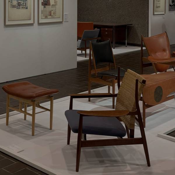 芸術の秋！東京都美術館の「フィン・ユールとデンマークの椅子」展で北欧家具を学ぶ