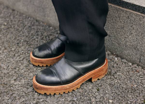 失敗しないカラーリンクコーデ！淡いピンク×ブラックがめっちゃ可愛い♡