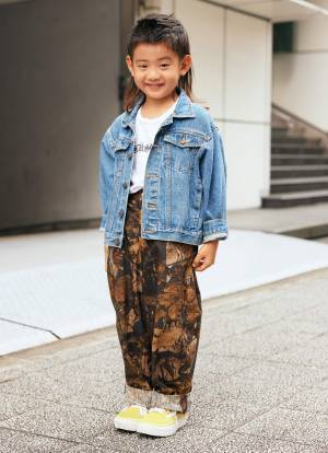 柄ボトムスはこう着る！シアートップス×ベストを合わせておしゃれ上級コーデに♪