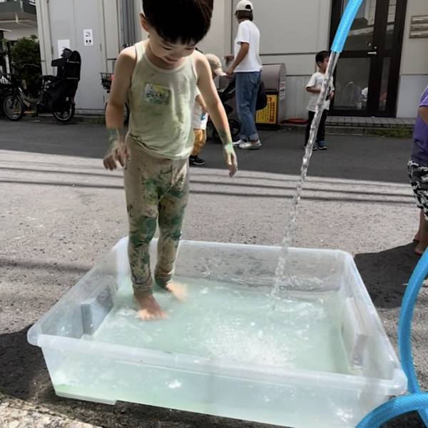 子どもの可能性を広げる「レッジョ・エミリア式」アートワークショップ体験レポート♪