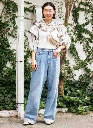 『ザラ』を使ったおしゃれな親子コーデ！ フリルブラウスで甘口が気分♪