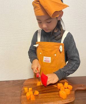 子供と一緒にお料理！キッズ包丁【OPINEL】で始める台所育児！