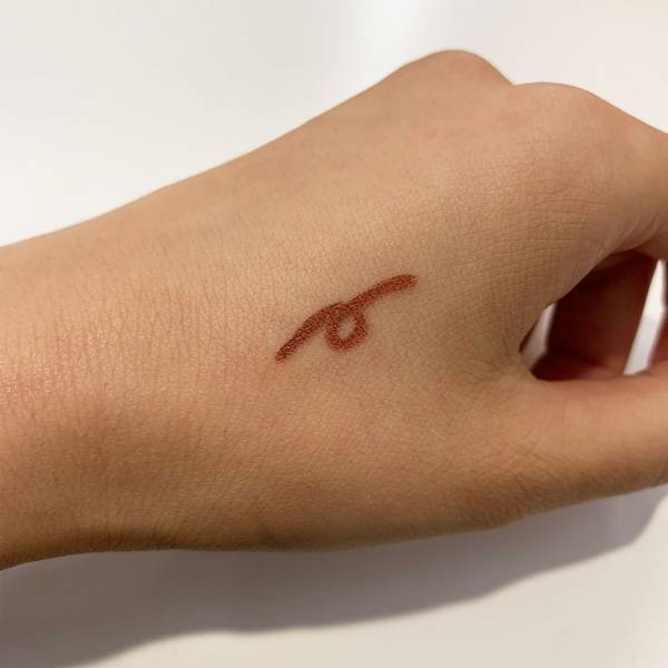 美容業界で活躍する人気ヘアメイクが大絶賛！  【プチプラコスメ9選】