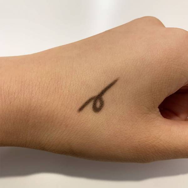 美容業界で活躍する人気ヘアメイクが大絶賛！  【プチプラコスメ9選】