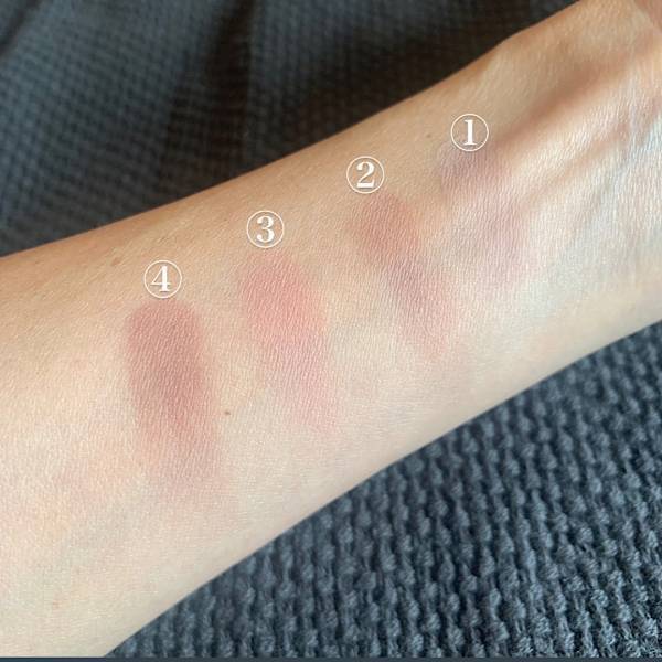 UNEVEN新作パレットを使った秋のカラーメイク