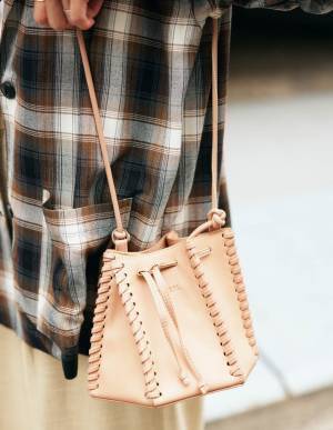 チェック柄ジャケットはこう着る！ワイドパンツ×ブーツでスタイルアップ♪