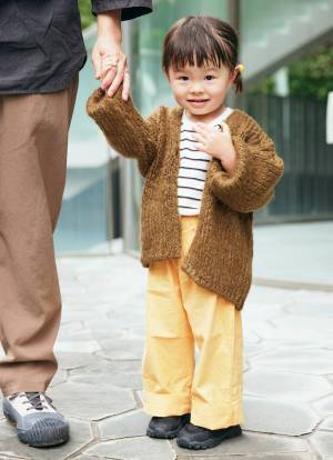 『ザラ』のキッズカーディガンはヘビロテ決定！ おしゃれ家族の秋色コーデ♪