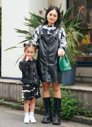 親子揃って『ザラ』に夢中♡ ブラック×タイダイ柄で仲良しリンク！