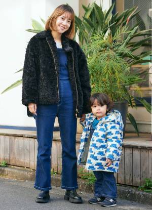 絶対マネしたい♡ デニムオーバーオールで仲良し親子リンクコーデ！