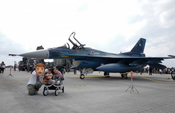 「美ら島エアーフェスタ2022」武智志穂の沖縄でのんびり双子育児 Vol.28 | HugMug