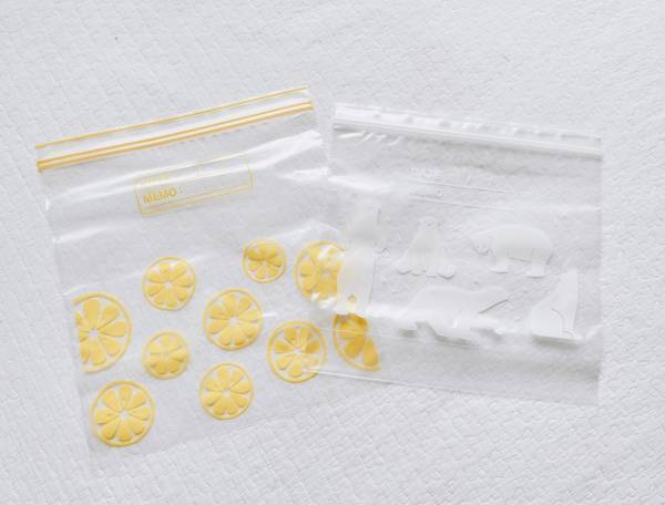 「愛用ジップ付き袋と、息子のサロペットコーデ」Kanocoのしあわせ時間 Vol.15 | HugMug