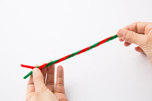 3 STEPで簡単親子工作！ クリスマスオーナメント【2色モールのオーナメント】