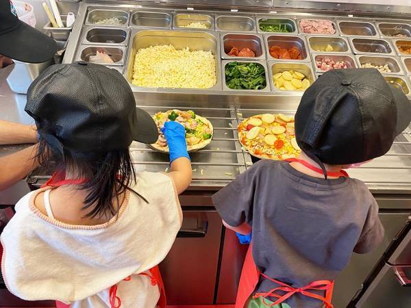 親子でピザづくり体験！ ドミノ・ピザの「ピザアカデミー」に参加してきました | HugMug - 親子で楽しむファッションやライフスタイル情報を届けるママメディア