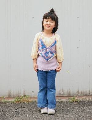 【おしゃれすぎる女の子の秋コーデ 6選】 一枚でサマになるおしゃれアイテムは必見！ | HugMug - 親子で楽しむファッションやライフスタイル情報を届けるママメディア