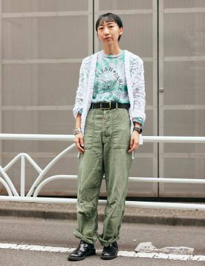 定番派？ 個性派？【高感度ママが愛用するブラックショートブーツ6選】 | HugMug - 親子で楽しむファッションやライフスタイル情報を届けるママメディア