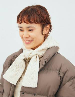 【センスのいいママ愛用のマフラー6選】 おしゃれに防寒しよう！ | HugMug - 親子で楽しむファッションやライフスタイル情報を届けるママメディア