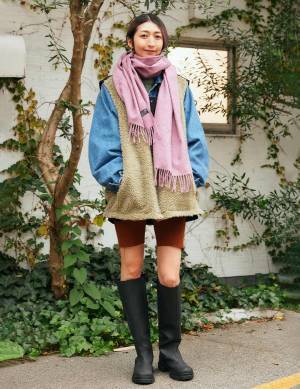 【センスのいいママ愛用のマフラー6選】 おしゃれに防寒しよう！ | HugMug - 親子で楽しむファッションやライフスタイル情報を届けるママメディア
