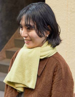 【センスのいいママ愛用のマフラー6選】 おしゃれに防寒しよう！ | HugMug - 親子で楽しむファッションやライフスタイル情報を届けるママメディア