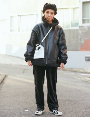 着回し力抜群で優秀すぎ！【 ホワイト＆ブラックアウターSNAP8選 】 | HugMug - 親子で楽しむファッションやライフスタイル情報を届けるママメディア