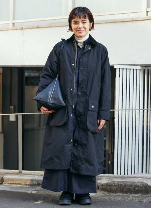 古着MIXで簡単サマ見え！ママのオールブラックコーデにも要注目♡ | HugMug