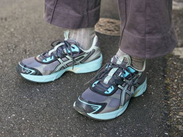 古着MIXで簡単サマ見え！ママのオールブラックコーデにも要注目♡ | HugMug