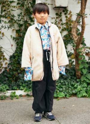 推しは『ユニクロ』のパンツ♡ レザージャケットと合わせてクールに！ | HugMug