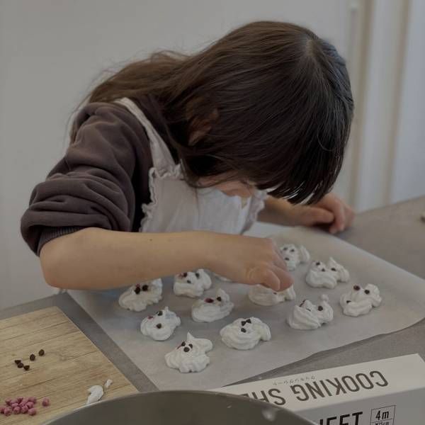 バレンタインにおすすめ！簡単で可愛いメレンゲわんこレシピ♡ | HugMug