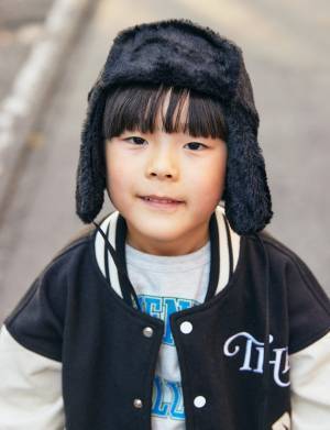 フライトキャップで旬度爆上げ！ベロアパンツでなかよし親子コーデに♡ | HugMug