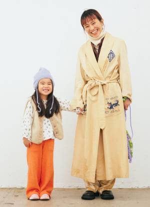 ママの古着MIXがカギ。淡カラーでまとめたこなれカジュアルコーデ | HugMug