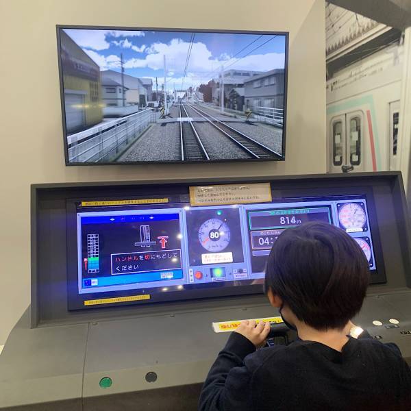 入館料安いっっ！！乗り物好きキッズ大喜びの「電車とバスの博物館」 | HugMug