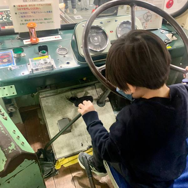 入館料安いっっ！！乗り物好きキッズ大喜びの「電車とバスの博物館」 | HugMug