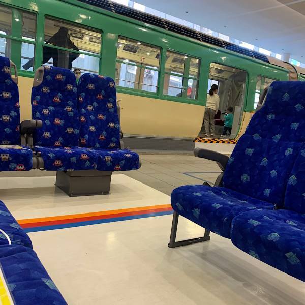 入館料安いっっ！！乗り物好きキッズ大喜びの「電車とバスの博物館」 | HugMug