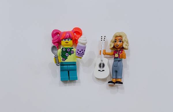 レゴストアで、【世界でひとつだけのミニフィギュア作り】に挑戦！ | HugMug