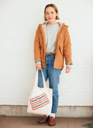 古着×アウトドアアイテムの正解コーデ！小物づかいでグッと上品に♪ | HugMug